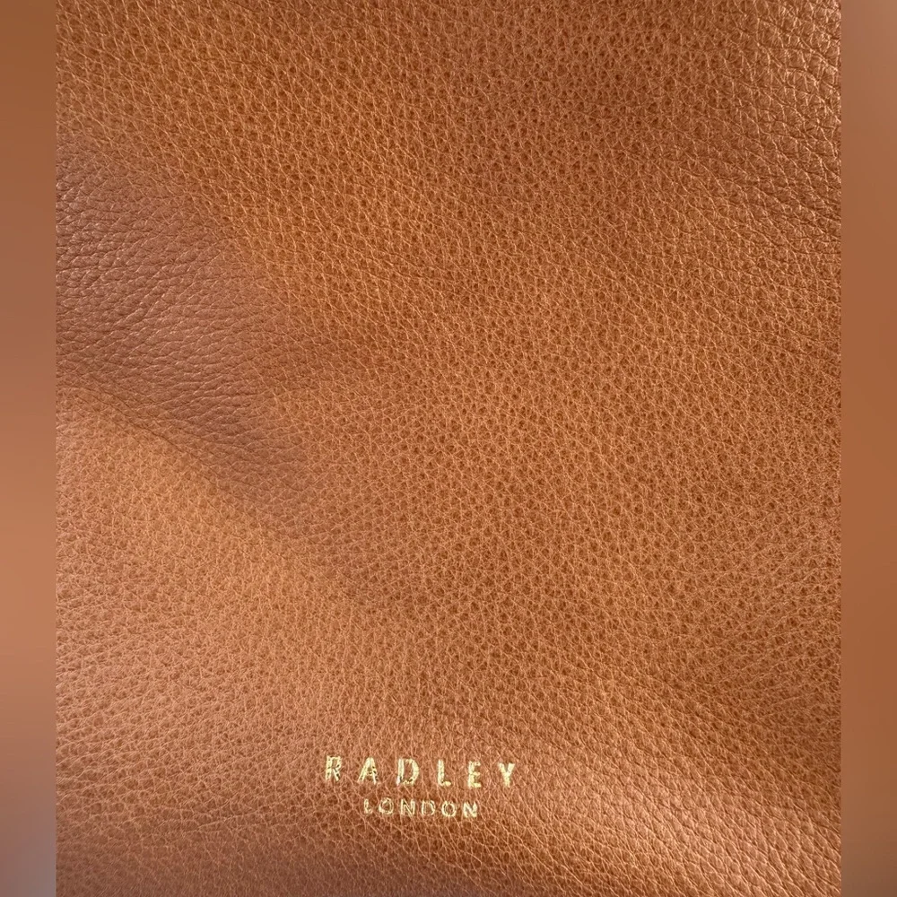 Radley London Pockets Icon Medium Leather Ziptop Crossbody - Picture 9 of 14